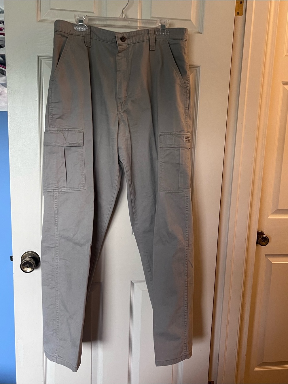 Wrangler Men's EUC Legacy Cargo Twill Pants in Khaki Tan - 36 x 32